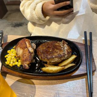 (三浦のハンバーグ （ミウラノハンバーグ）)
