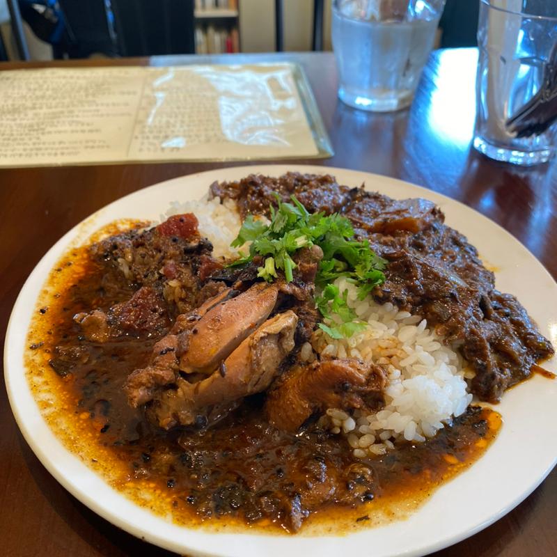 あいがけかりいプレート(かりい食堂)