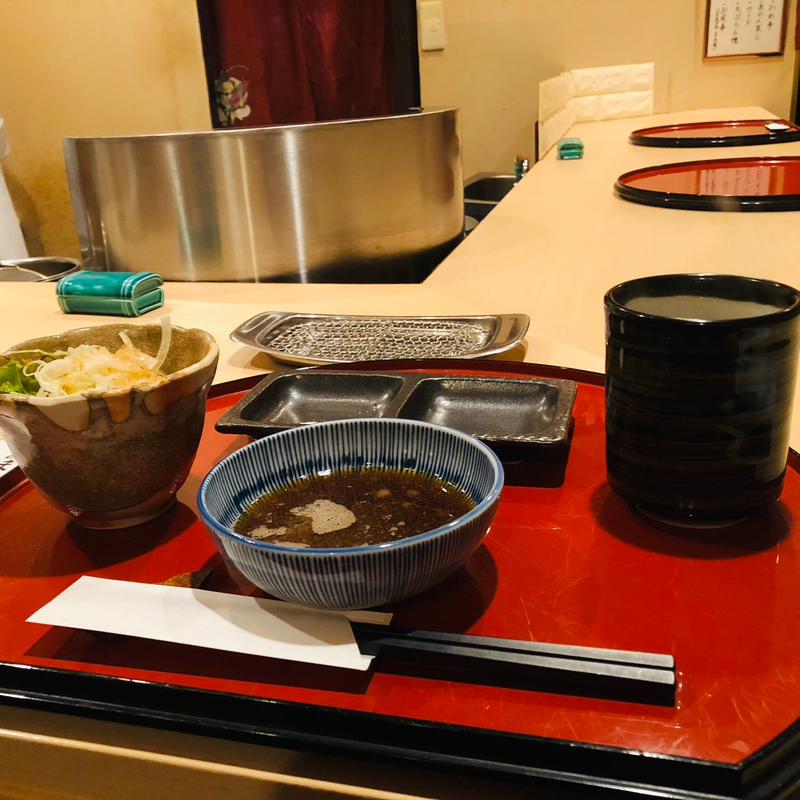 ほうじ茶、サラダ_おまかせ天ぷら(天ぷら 天友 )