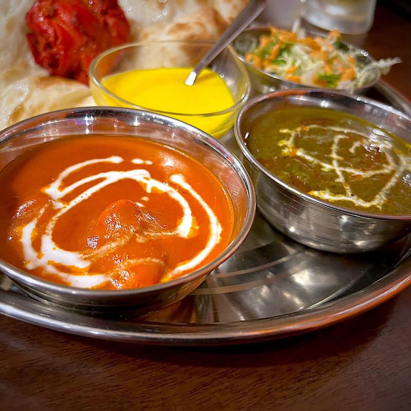 バターチキンカレー＆ほうれん草チキンカレー(SPICE KING（スパイスキング）)