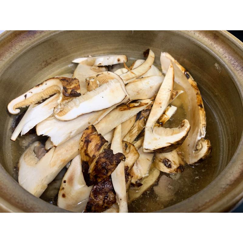 本日のおすすめ　タッケギ松茸入り(おうちごはん わりかん)