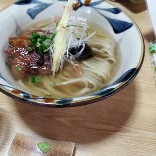 (沖縄そば すぅ～ぎぃ～じぃ)