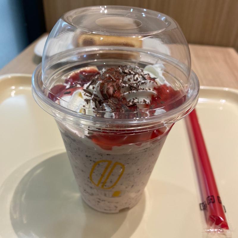 いちごチョコシェイク(ドトールコーヒーショップ 名古屋ユニモール店)