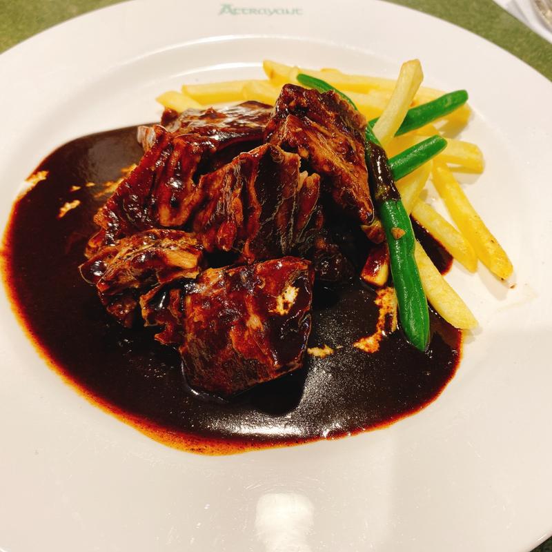 ビーフシチュー(西欧料理 Attrayant（ア・トレ・ヤン）)