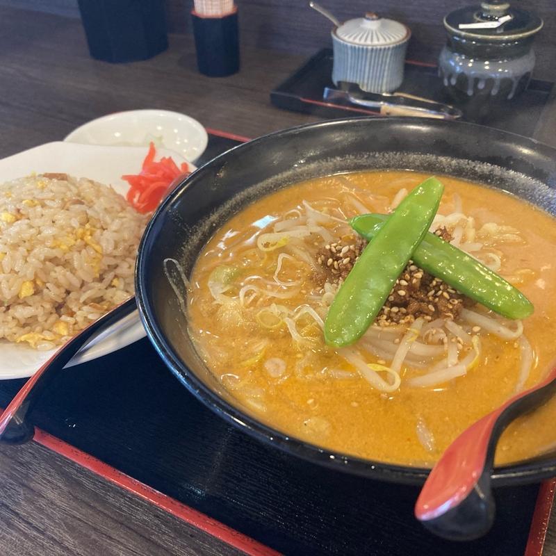 坦々麺半チャーハン(蔵鋤 黒磯店)