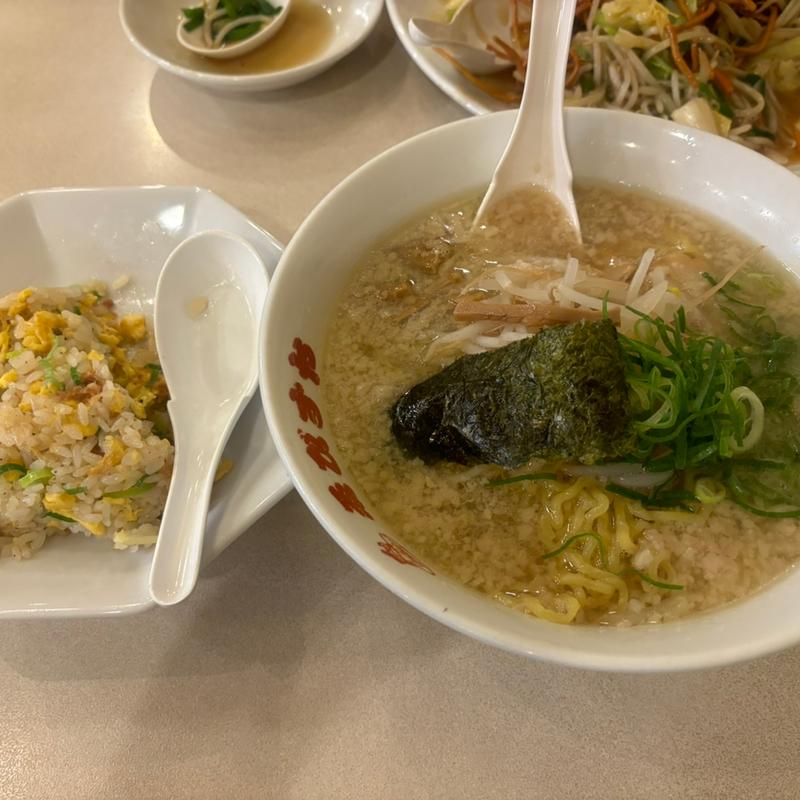 (東京おぎくぼラーメン　ゑびすや 四日市本店 )