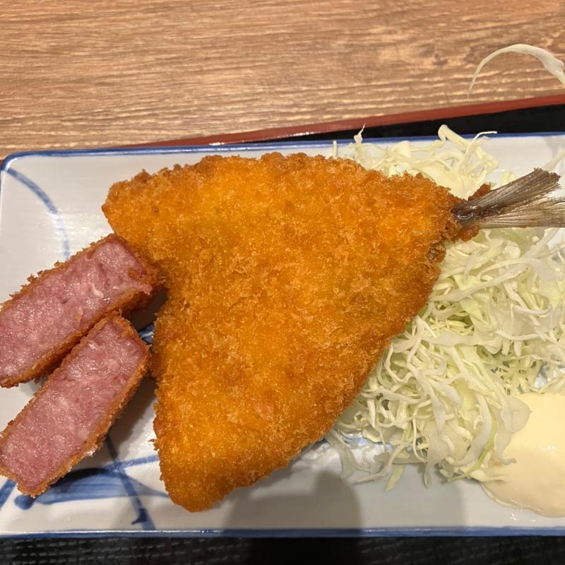 ハムカツアジフライ定食(大衆酒場 富士山)