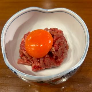炙り和牛ユッケ(肉の頂 川崎店)