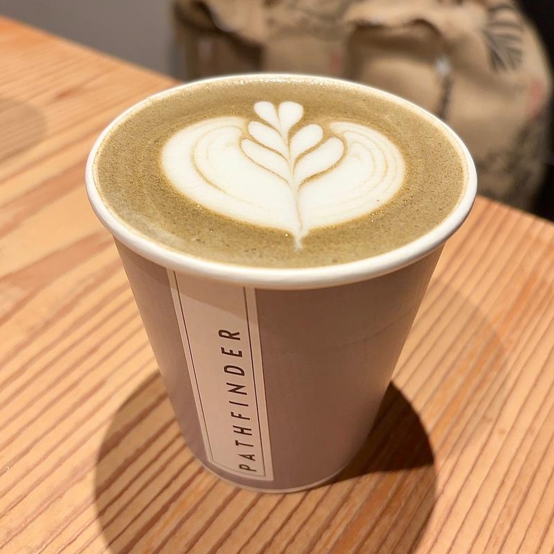 焙じ茶ラテ(PATHFINDER XNOBU 大阪天満宮)