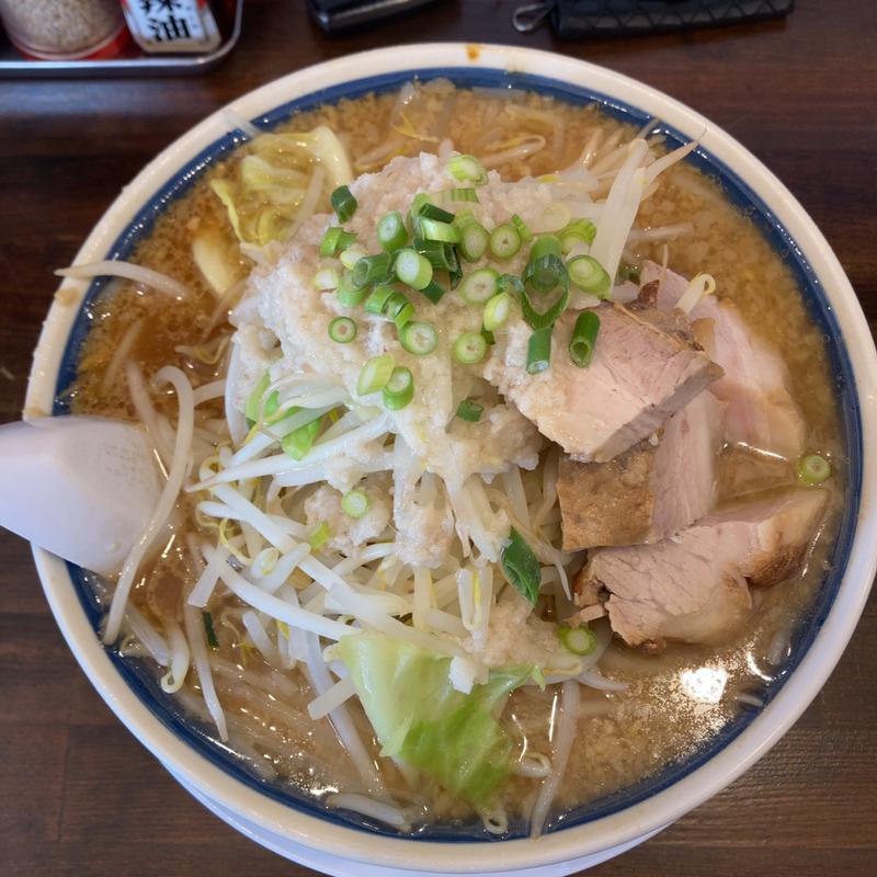 豚マル(完熟らーめん本丸 泉駅前店)