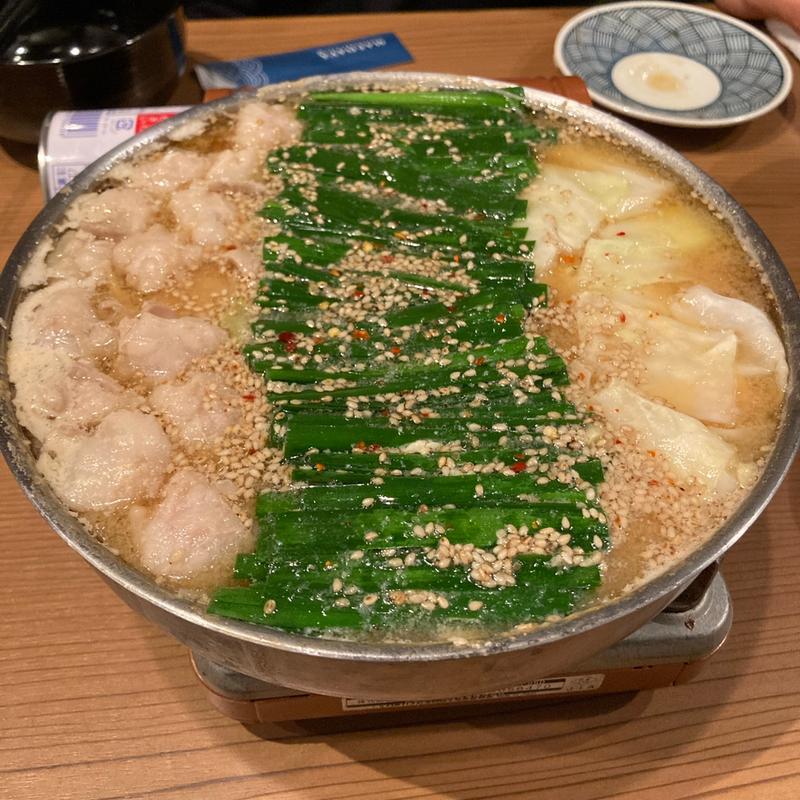 和牛もつ鍋 しょうゆ味(博多もつ鍋 前田屋 博多店)