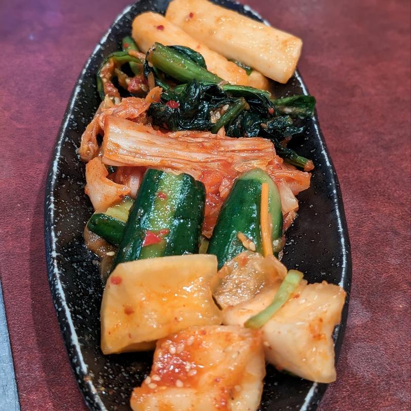 キムチ盛り合わせ(肉の田じま Nikuno Tajima)