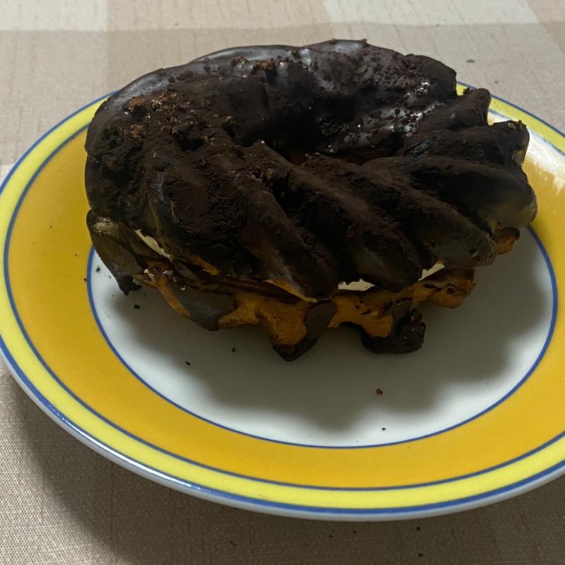 ベルギーチョコの生カヌレドーナツ(ジャックインザドーナツ 近鉄パッセ店)