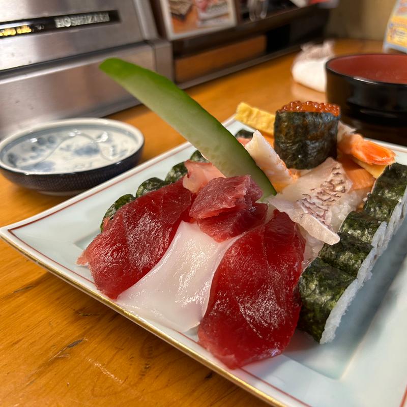 戦車寿司(栗崎屋 )