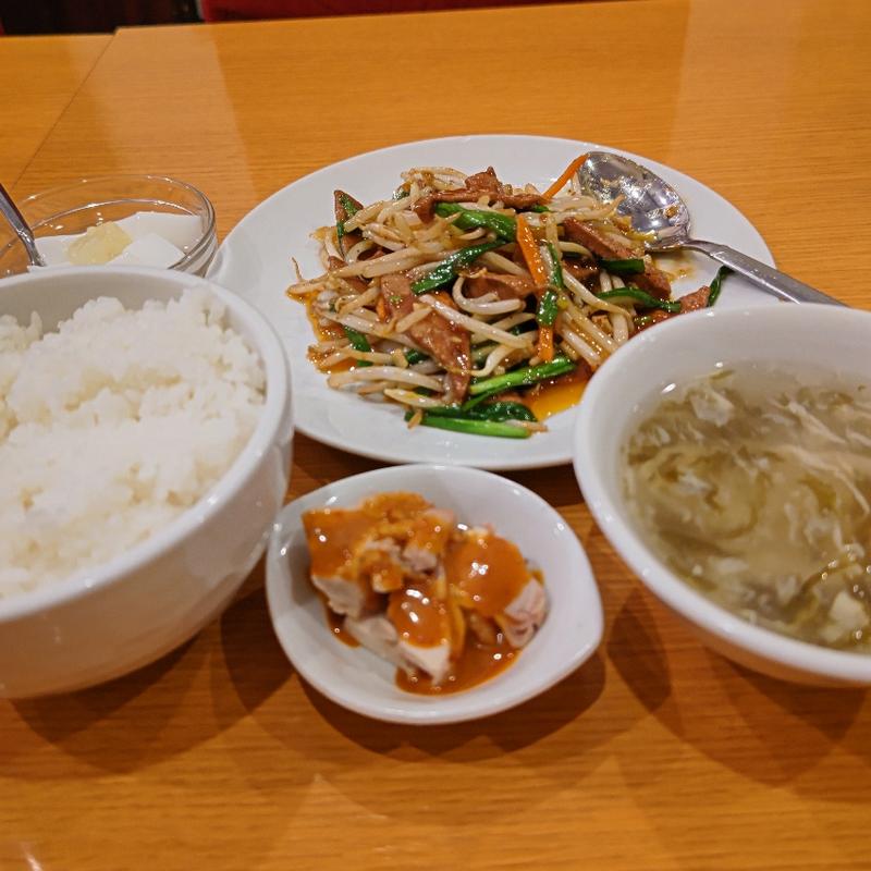 レバニラ定食(興口福)