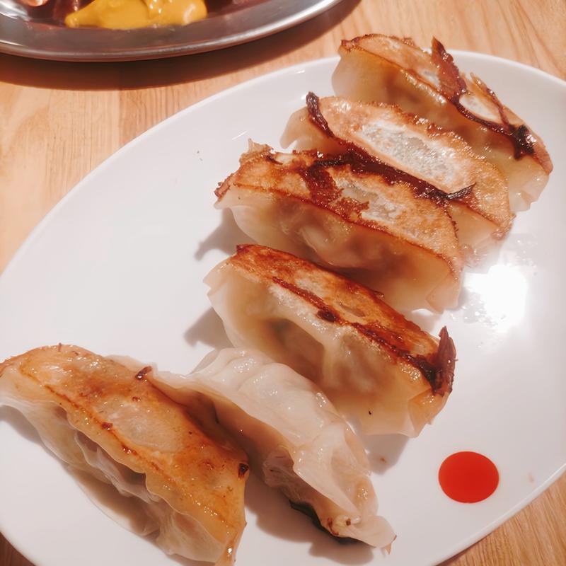 焼き餃子(ぎょうざいってん神田本店)