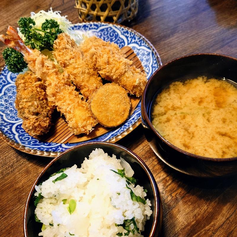 とんかつ四味(牡蠣フライ)(麓庵 かつ玄)