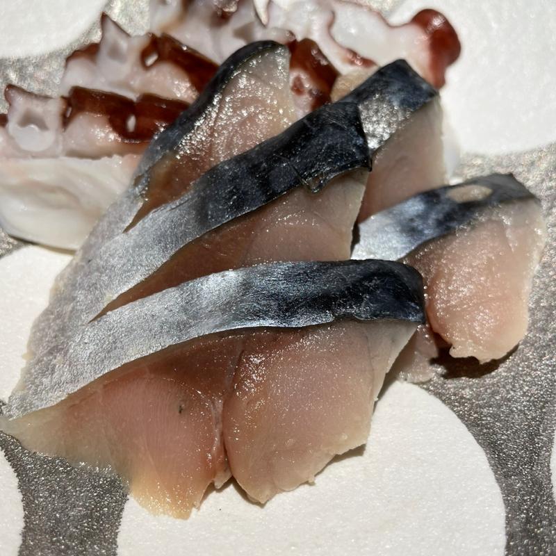 しめ鯖(山の猿 アピア店)