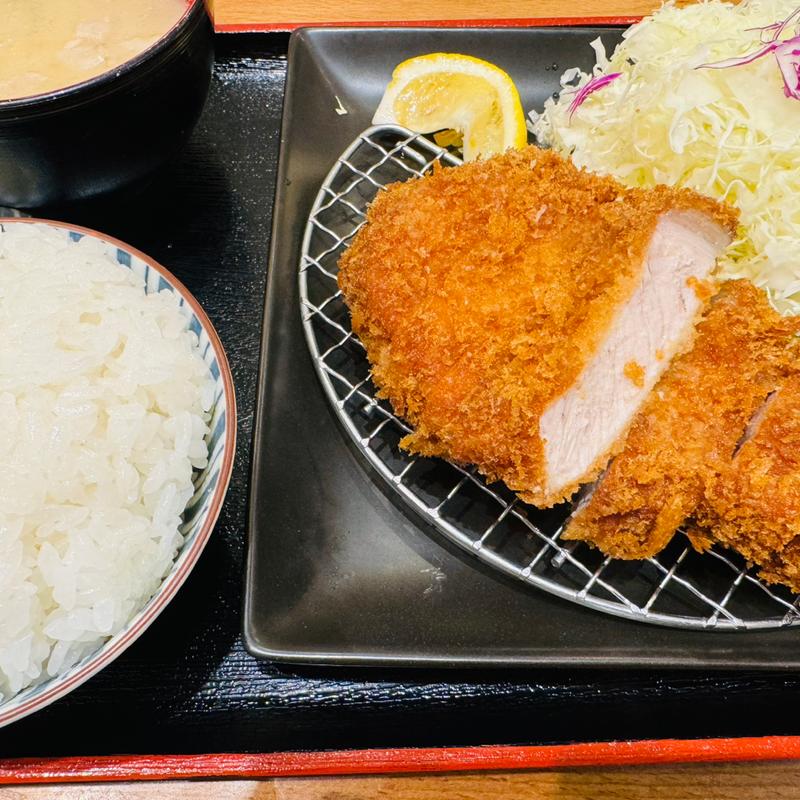 ロースかつランチ定食(とんかつ檍のカレー屋いっぺこっぺ 新宿御苑店)