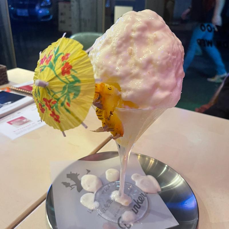 ピニャコラーダ(夜かき氷のデザートカフェ "ドランカーズ” 那覇国際通り店)