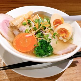 味玉鶏塩ラーメン(大津石山 麺屋 しん)
