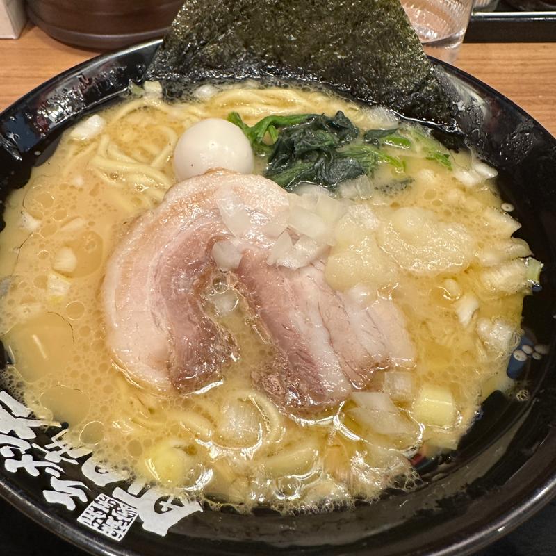醤油とんこつラーメン(町田商店 大森店)