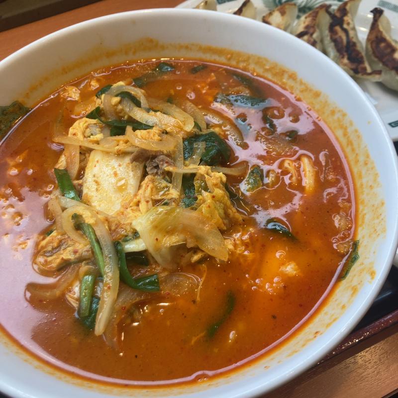 チゲ味噌ラーメン 餃子セット(日高屋 恵比寿南店)