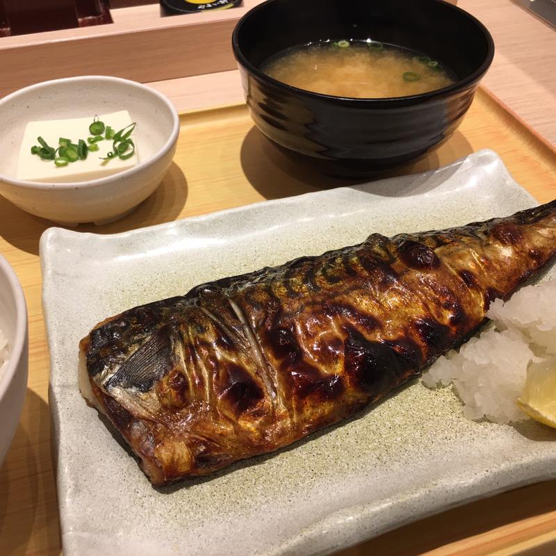 サバの塩焼定食(やよい軒 阪急茨木店)