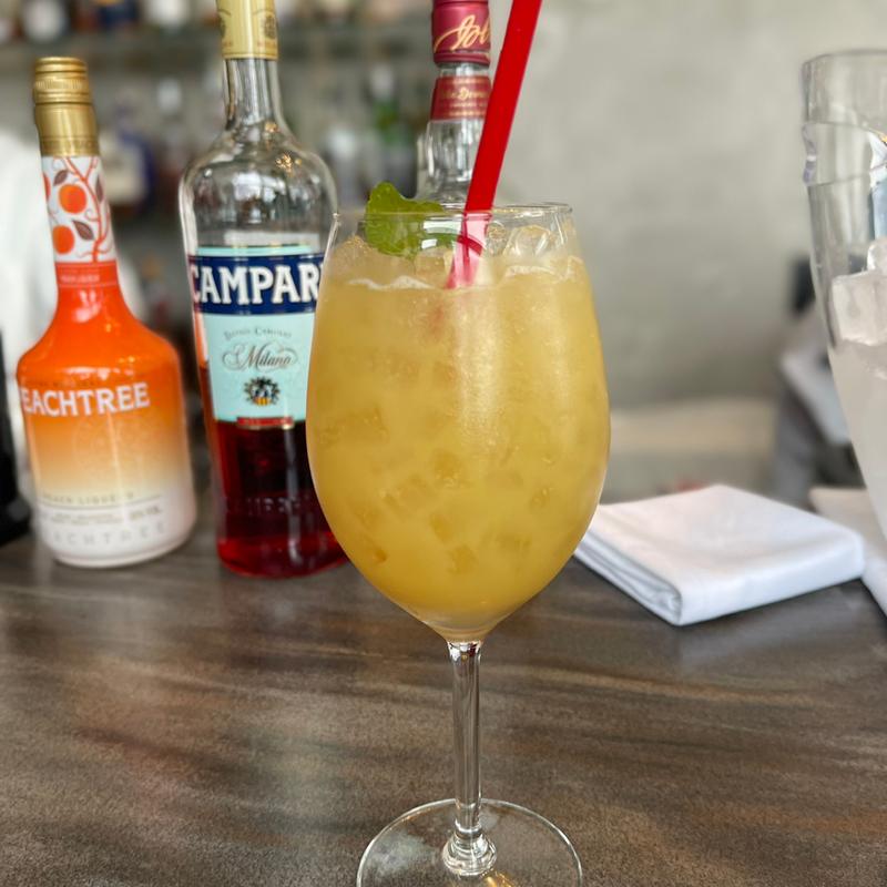 パインジュース(Pool Side Bar The Bar （プール サイド バー ザ バー）)