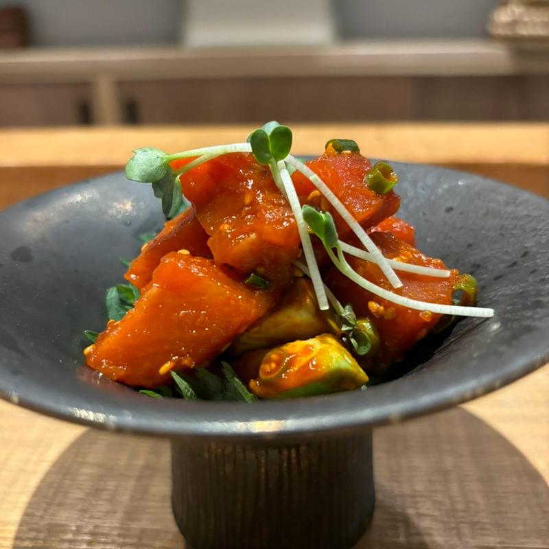 バチマグロとアボカド　(tsugumi)