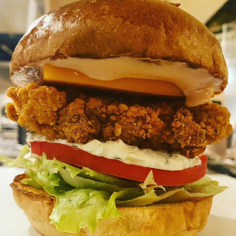 フライドチキンwithチーズ バンズウィッチ(Authentic)