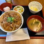 牛丼+3点セット(すき家 新宿NSビル店)