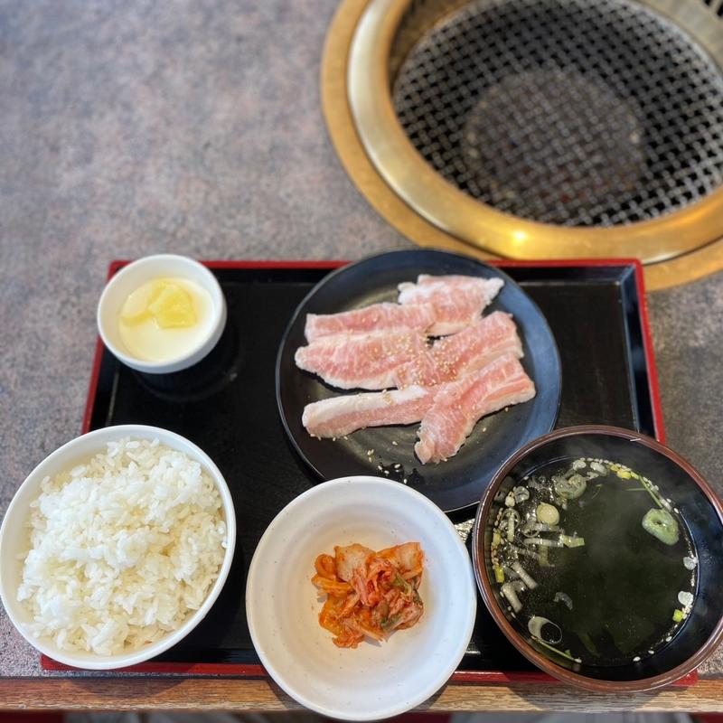 ワンコインランチ(安楽亭 平塚四之宮店)