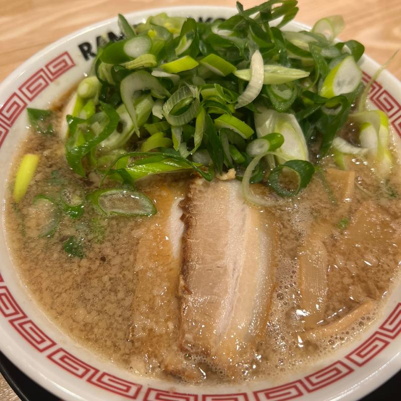 九条ネギ背脂醤油ラーメン(まこと屋)