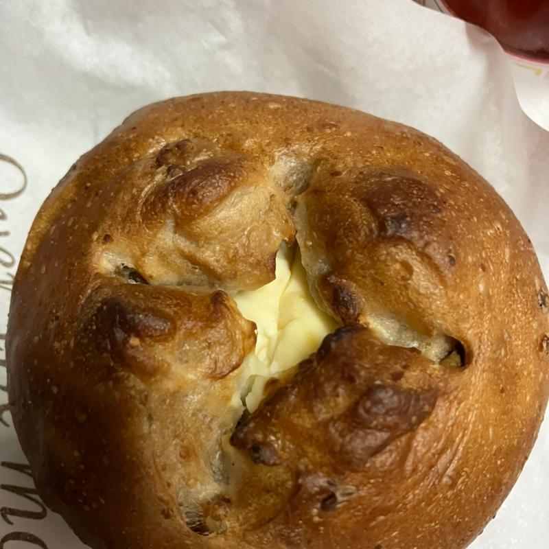 いちじくとクリームチーズのパン(22%MARKET)