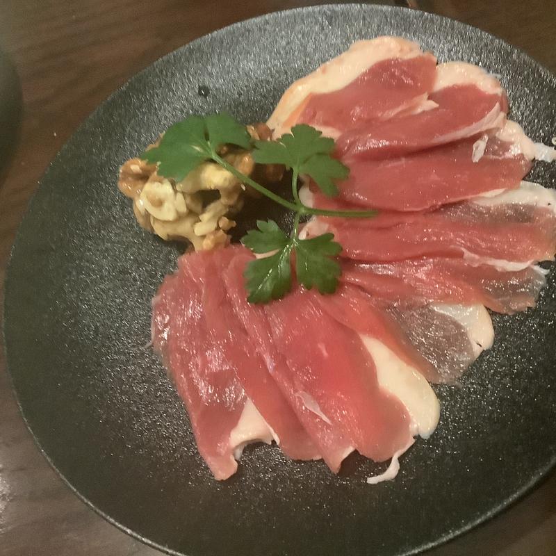 鴨と生ハムとナッツのはちみつ漬け(薪窯ピザとワイン SUONARE)