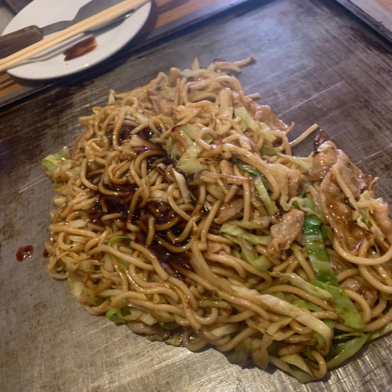 豚焼きそば(茶利)