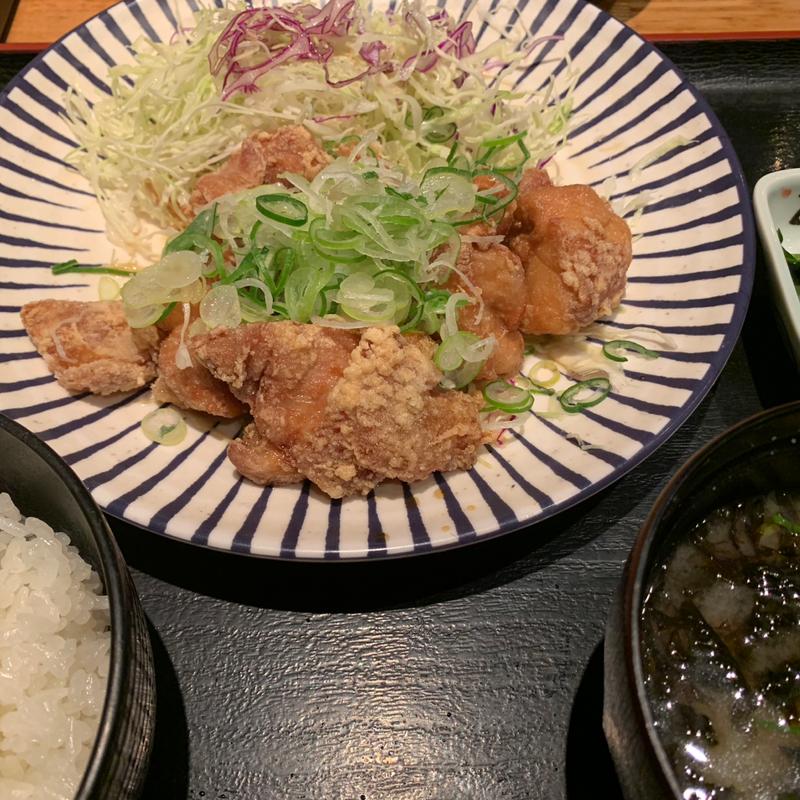 鶏からのねぎたっぷりごまポン酢定食(てんぐ大ホール 南池袋店)