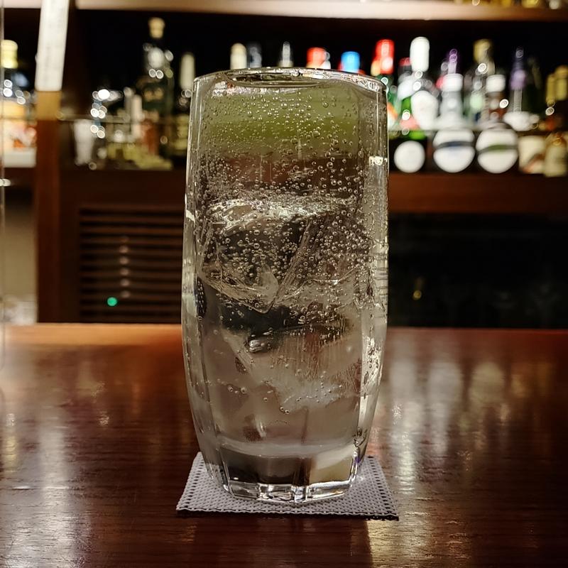 ジントニック(Bar Tenderly)