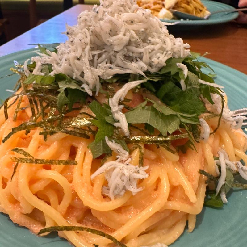 釜揚げしらすと大葉のたらこパスタ(パスタ アルバ)