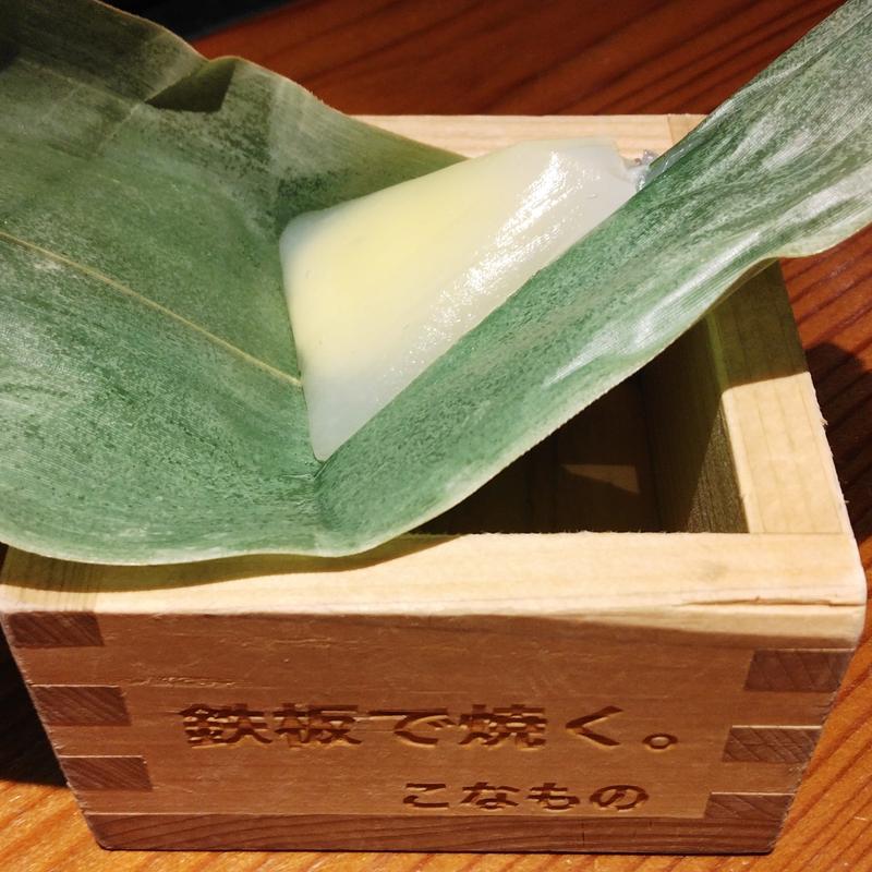 甘味：わらび餅カスタードクリーム仕立て(創作鉄板 粉者東京)