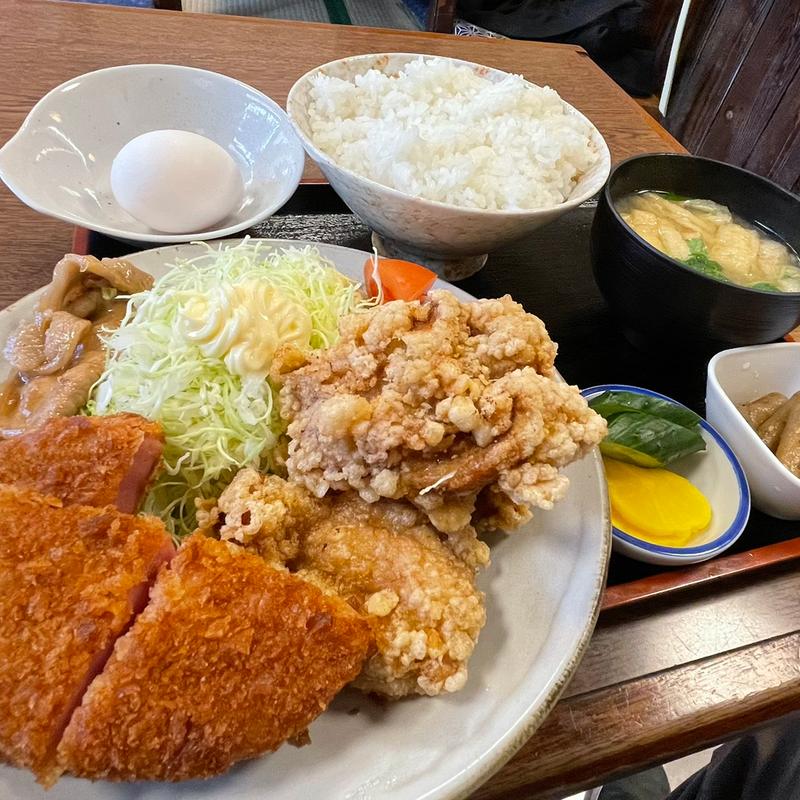 とり唐とハムカツ定食(田吾作)