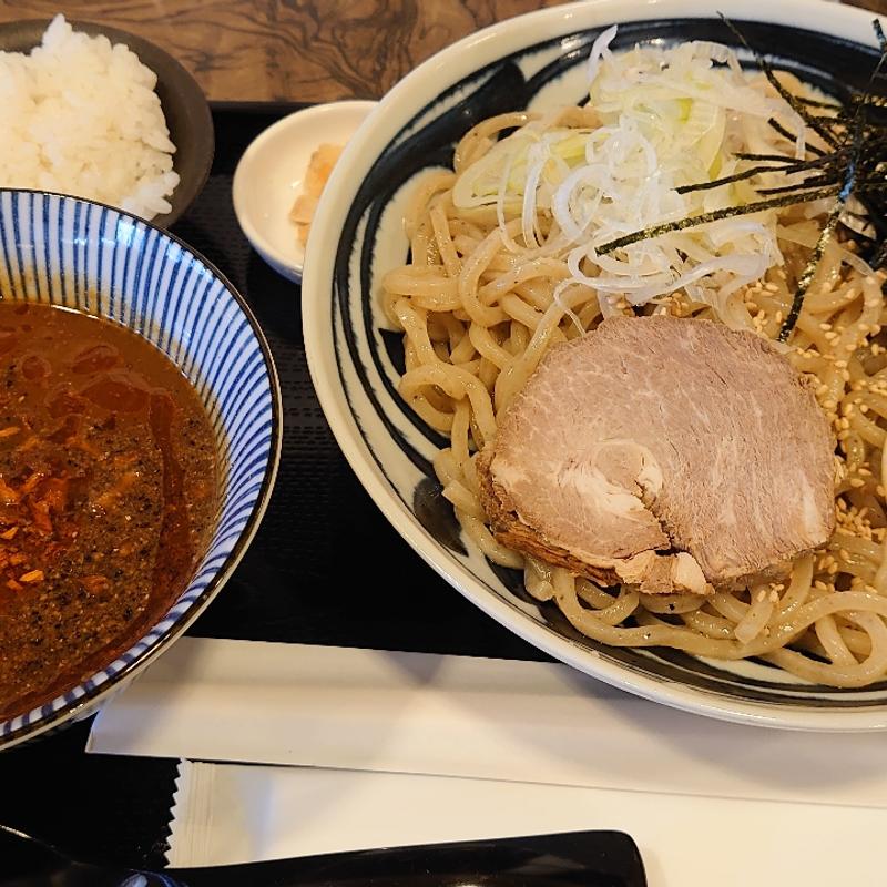 スパイスカレーの温つけ蕎麦(肉つけそばつるり)