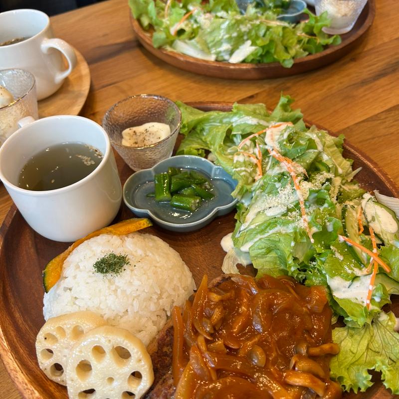 ハンバーグプレート(森のカフェ)