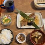 気仙沼名物　ハーモニカ煮付け定食(Tohoku Trattoria TREGION GALLEY)