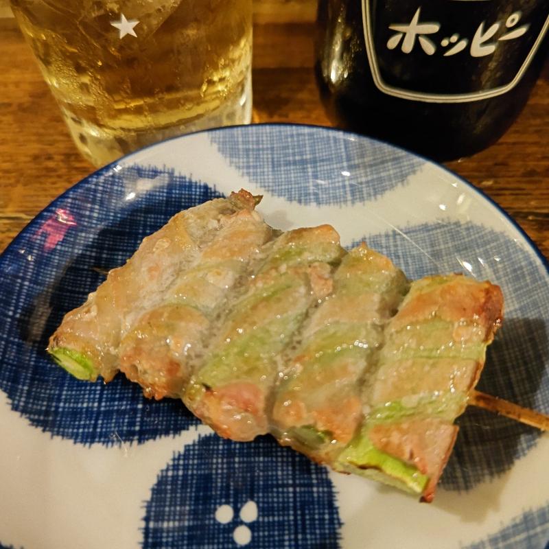 アスパラ巻き(もつ焼きごえん 野毛店)