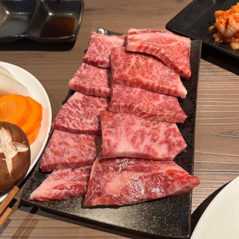 ザブトン(焼肉 飯村牛)