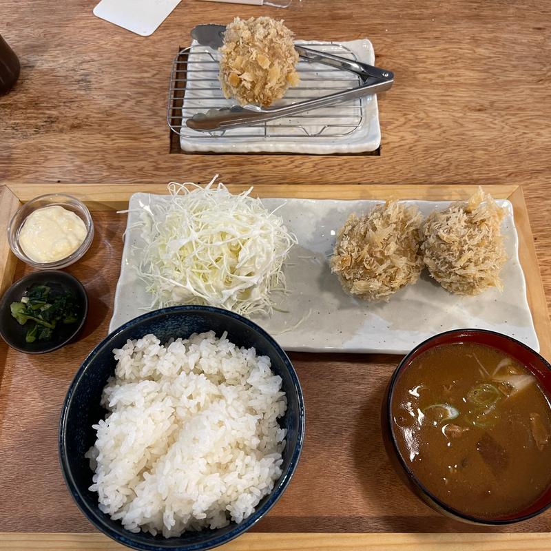揚げたてフライ定食(とんべい)