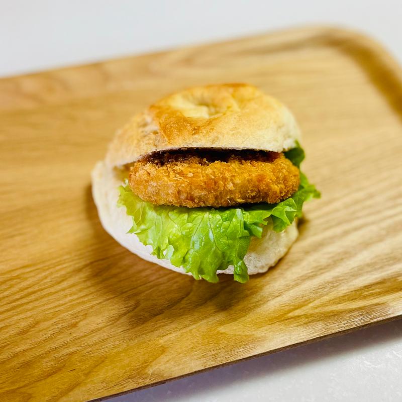 牛肉コロッケバーガー(アサカベーカリー本町店)