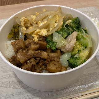 ルーロー飯+2種(温禾台湾弁当專門店)
